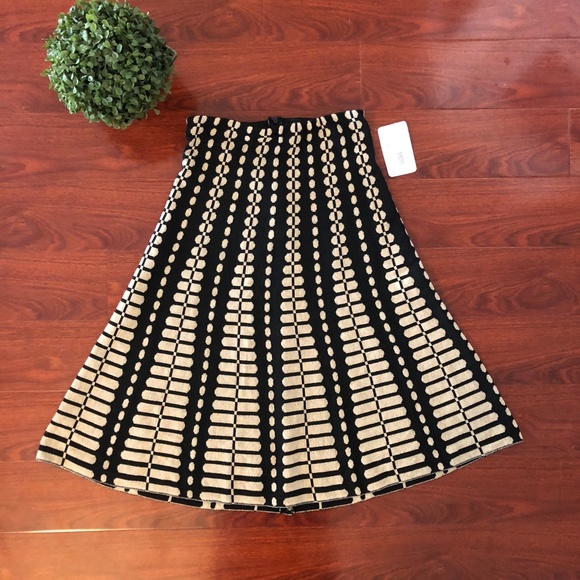NWT Hera Collection A-line Knit Skirt | Med - Picture 1 of 4